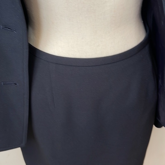 International Concepts Two Piece Suit Jacket & Skirt - Picture 13 of 15